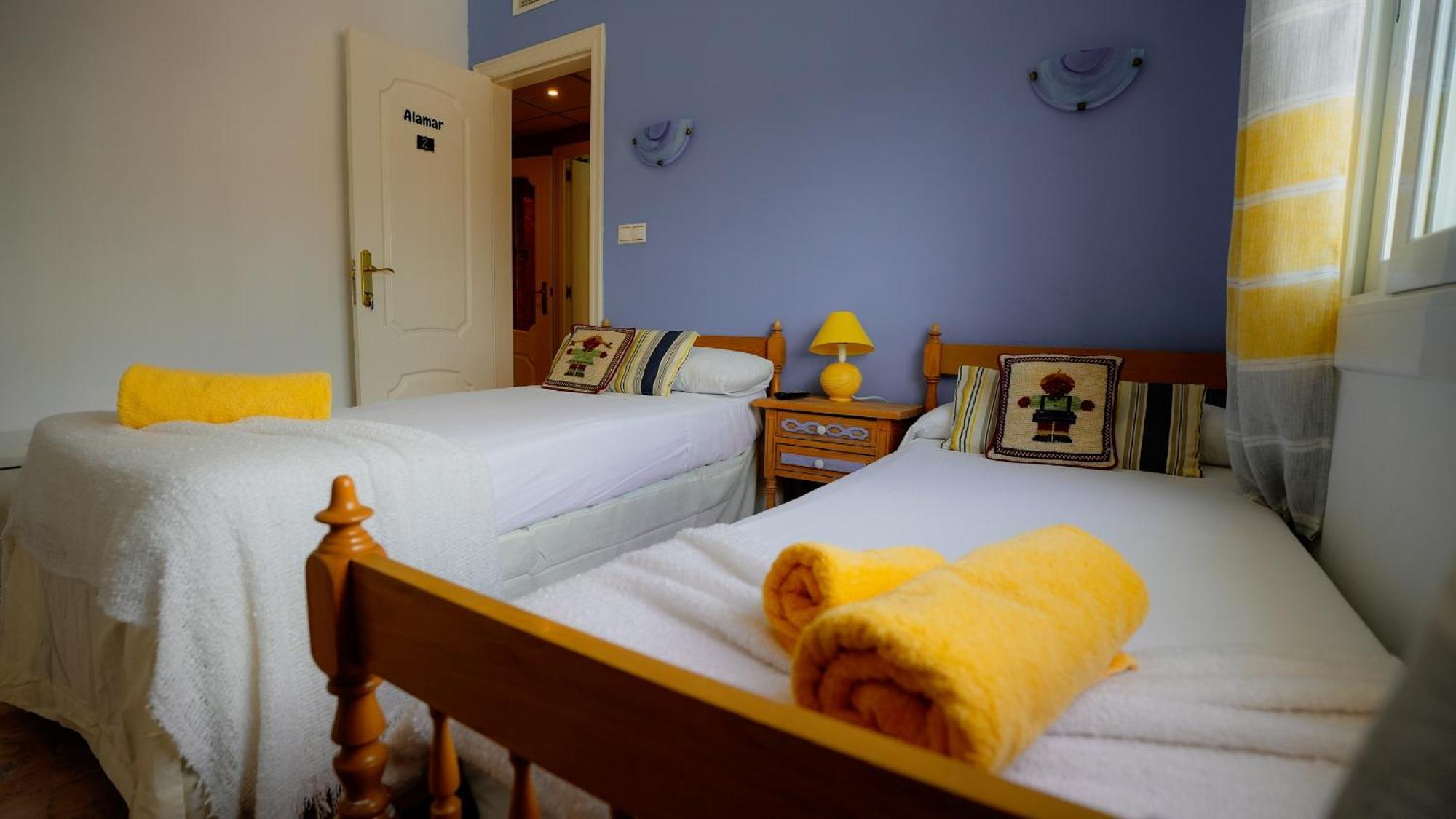 Bed and Breakfast La Casa De Mima Cubelles Habitación foto